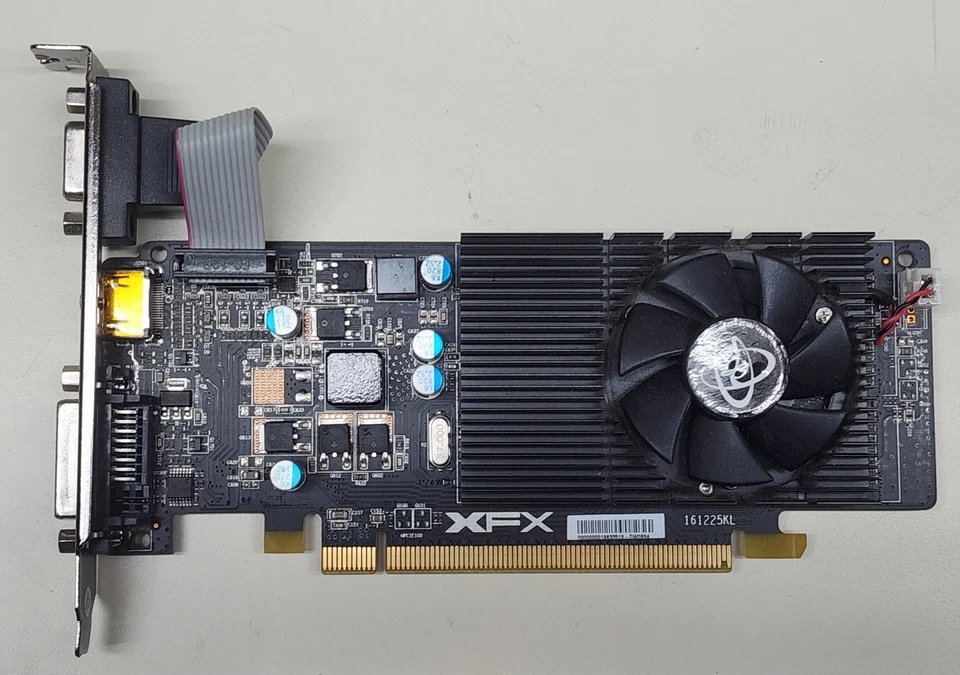 XFX AMD Radeon R5 230 1GB Graphics... or Maybe RHD 7570? Read... - Image 1 of 4