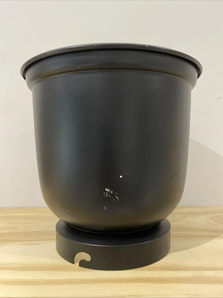 Photography Dish Reflector With 7” Honeycomb Grid For Elinchrom Lights - Image 1 of 4