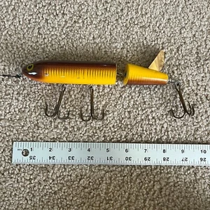 Musky 8" Jointed Muskie Fishing Lure Yellow Striped Brown w/ Fin - Picture 1 of 7