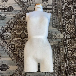 Vintage Female Body Tailor's Mannequin/Dressform 30” Tall - Picture 1 of 19