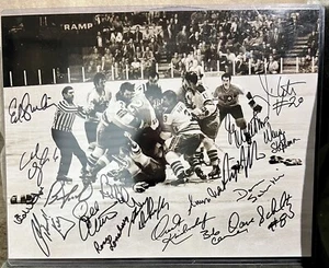 Equipo fotográfico Philadelphia Flyers 1973-75 11x14 firmado por 18 Clarke Parent Snider - Imagen 1 de 2