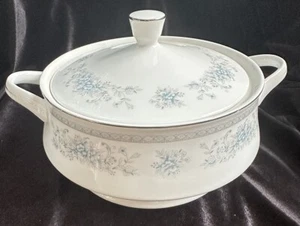 Vintage American Limoges Kasserolle mit Deckel  - Bild 1 von 8