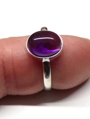 Handmade 925 Sterling Silver 9 x 7 mm Oval Amethyst Stone Plain Ring Size H - Z1 - Image 1 of 4