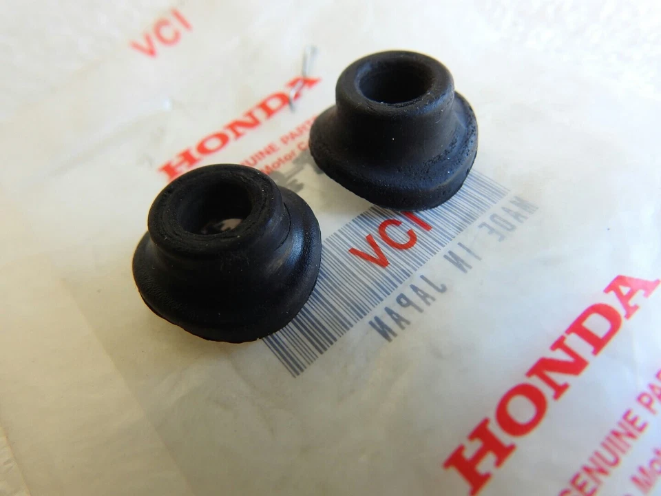 HONDA XR600,XR500,XR350,XR250,XR200.CR500,CR480,CR250,CR125.XL600,VALVE CAP,STEM - Image 1 of 3