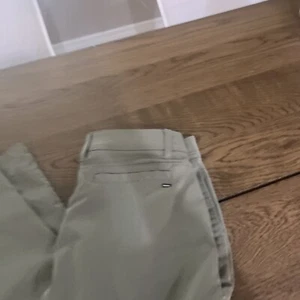 Hurley Men's Performance Stretch Pants Green Size  34 - Picture 1 of 10