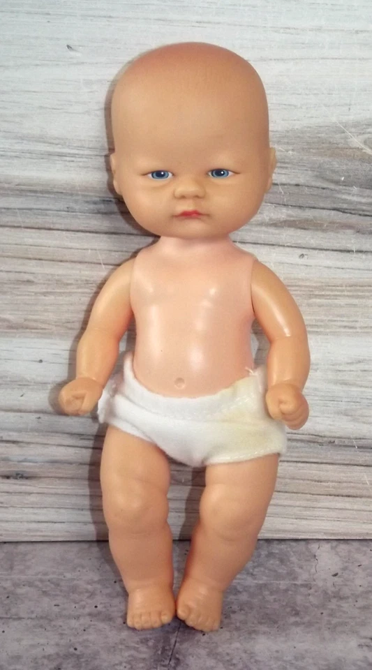 8 1/2" Welcome Home Baby By Playmates Vintage Doll  #4094 B98 - Image 1 of 1