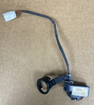 F8DB-15607-AC FORD PATS TRANSCEIVER ANTI-THEFT KEY SENSOR, 1999-2000 Ford F150 - Image 1 of 3