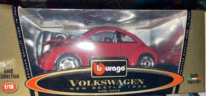 Burago Volkswagen New Beetle 1998 Gold Collection 1/18 3342 Red Gold Collection - Picture 1 of 4