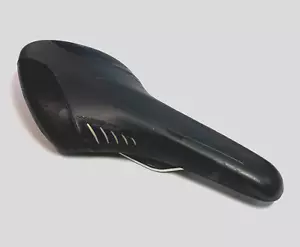 Fizik Wing Flex carbon reinforced Bicycle Seat Saddle - Picture 1 of 9