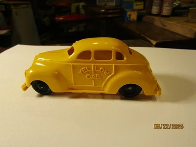 Coche de juguete de plástico vintage Marx 4" cabina amarilla taxi hecho en EE. UU. NOS 1950 Foto 1 de 4