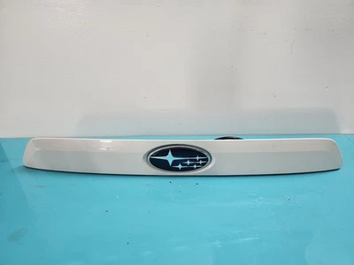 Subaru Impreza 2017 2018 2019 2020 hatchback puerta levadiza maletero moldura OEM con cama Foto 1 de 4