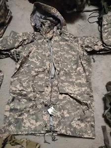 ACU USGI Digital Camo Parka Cold Weather 8415-01-526-9190 small long - Picture 1 of 7