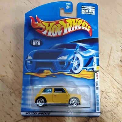 2000 Hot Wheels FIRST EDITIONS yellow MINI COOPER 30/36 all metal LACE #090 - Image 1 of 2