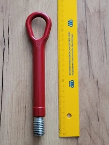 Abschleppöse Abschlepphaken Rot für Mercedes A E C Klasse W204 W205 CLA AMG - Bild 1 von 3