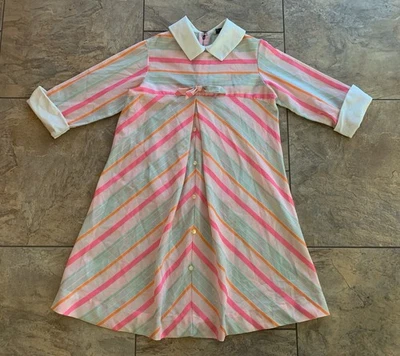 Vestido vintage Dan-Press Dan River tecido meninas 10-12 listrado pastel colarinho arco - Imagem 1 de 4