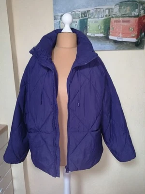 Winterjacke Steppjacke  Jacke von C&A   Gr. L / 40 Neu - Bild 1 von 4