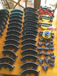Chuggington Railway Stacking Tracks & Electronic Brewster Train-59 Pieces - Picture 1 of 5