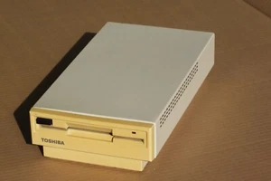 Externes 5,25 Zoll, 360KB Disketten-LW PA7225E für Toshiba T1100, Int. Battery - Afbeelding 1 van 23