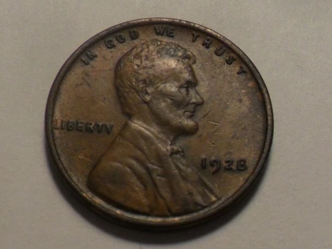 1928-P  NICE  HIGHER QUALITY LINCOLN COPPER WHEAT CENT! Cover