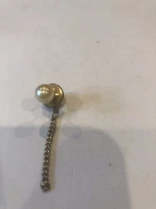 Vintage tie pin/brooch with pearl and drop chain (164) - Picture 1 of 2