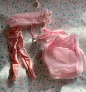 Barbie Vintage 1981 Pink N Pretty #3554 Doll Clothes & Accessories - Picture 1 of 8