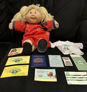 VTG Coleco Cabbage Patch Kids World Traveler China Doll 1985 Passport More READ - Picture 1 of 19