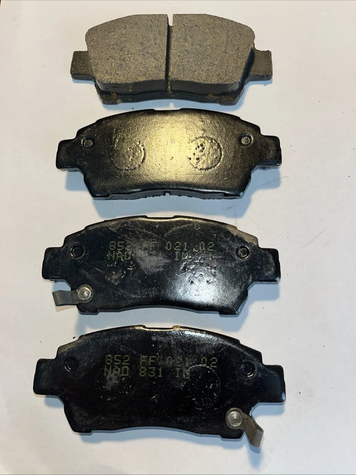 Комплект дисковых тормозных колодок Beck/Arnley 082-1623 подходит для Toyota Echo 2000 года бесплатная доставка - Изображение 1 из 2