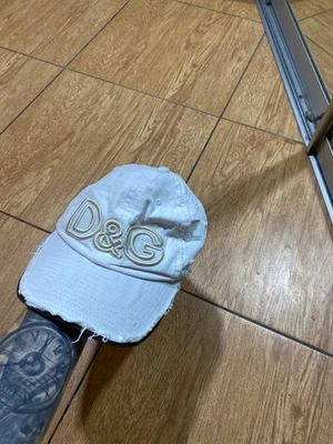 D&G DOLCE&GABBANA Gorra Sombrero Envejecido Desteñido Lujo Se estrelló Y2K Informal Hype Raro Foto 1 de 4