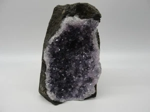 PARTE GEODA AMATISTA BASE CORTE URAGUAY PARA TU COLECCIÓN. Z2592 - Imagen 1 de 4