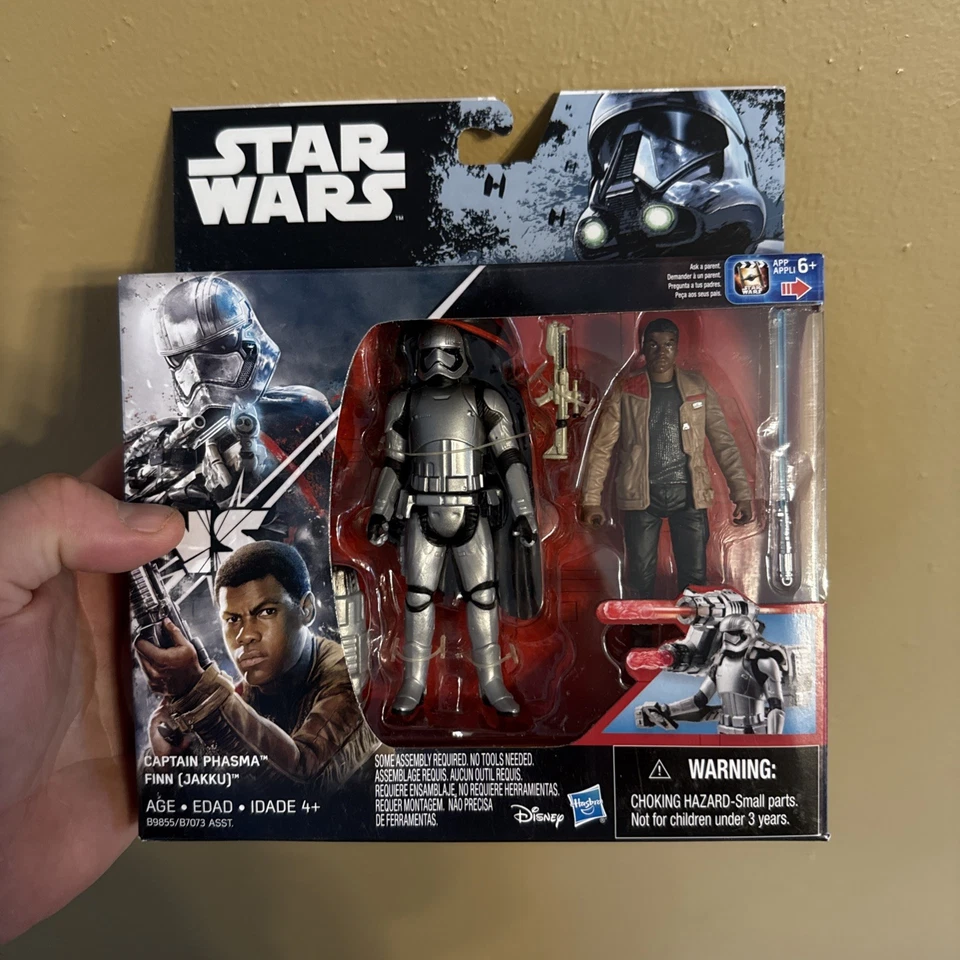 Star Wars Finn (Jakku) vs Captain Phasma 3.75" Figura Paquete de 2 Rogue One Totalmente Nuevo Foto 1 de 3