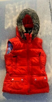 CHALECO ACOLCHADO/ABAJO ACOLCHADO METRO TALLA XS CAPUCHA AJUSTABLE Y DESMONTABLE LIGERO Foto 1 de 4