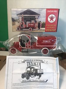 Ertl Texaco 1919 GMC Tanker Truck DieCast Bank & A Cast Iron Amish Man Driver - Picture 1 of 12