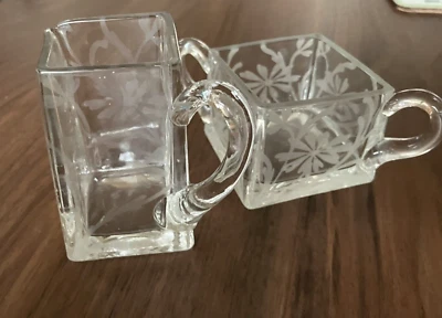 Juego de cristal cuadrado vintage crema y azúcar vidrio grabado pequeño Foto 1 de 4