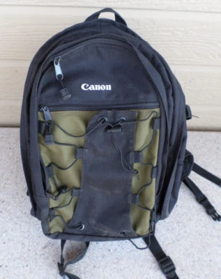 Canon 200EG Green and Black Deluxe Camera Backpack - Image 1 of 4