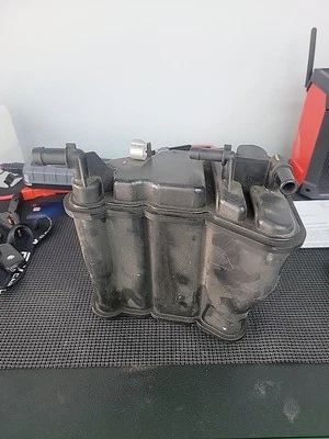 2017 AUDI R8 LAMBORGHINI HURACAN V10 FUEL VAPOR CANISTER  4S0 201 797  - Image 1 of 4