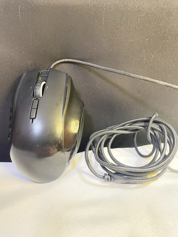 Razer Naga Epic Chroma MMO Wired/Wireless Gaming Mouse Model RC30-012301 - Image 1 of 4