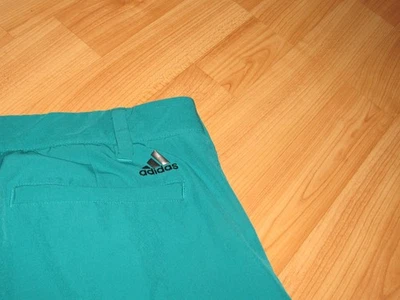 Pantalones cortos de golf ADIDAS para hombre talla 33 azul verdoso microfibra frente plano camisa pinzas Foto 1 de 4