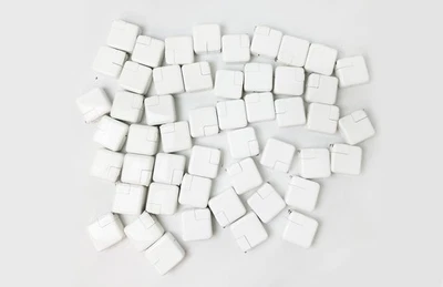 Lote de 50 adaptadores de corriente USB-C genuinos OEM Apple 30W para iPhone iPad MacBook Air Foto 1 de 4