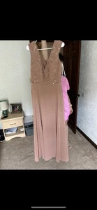 Adrianna Papell Women's Tan/Beige Special Occasions Evening Dress Gown SIZE 16 - Picture 1 of 4