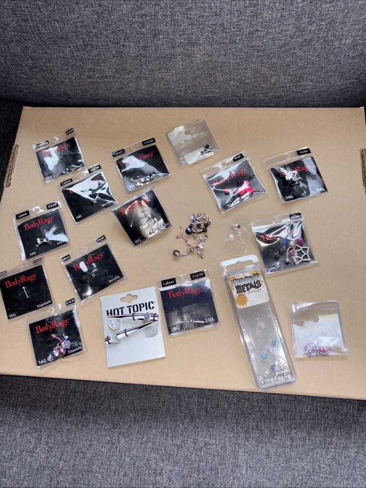 Labret & Eyebrow Mix Body piercings Body Rage - Image 1 of 4