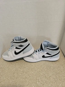 Nike Air Jordan 1 Mid SE White Ice Blue DV1337-104  Size 6.5 Y - Picture 1 of 10