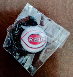 CINCINNATI REDS BASEBALL OVERSIZED PENDANT NECKLACE - NEW UNOPENED  - Picture 1 of 1