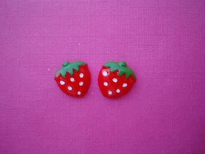 FUNKY MINI RED STRAWBERRY EARRINGS KITSCH CUTE KAWAII COOL RETRO SWEET FUN FRUIT - Picture 1 of 1