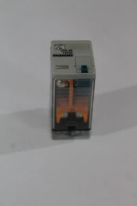Siemens 3TX7114-5LC03, Relé, DPDT, 15A, 24VDC - Imagen 1 de 6