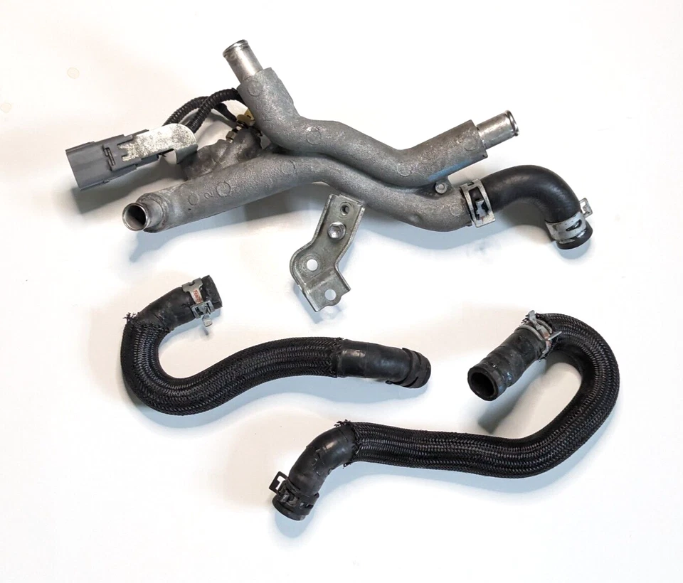 Впускная труба обхода охлаждающей жидкости в сборе 2007 Lexus IS250* - Изображение 1 из 1