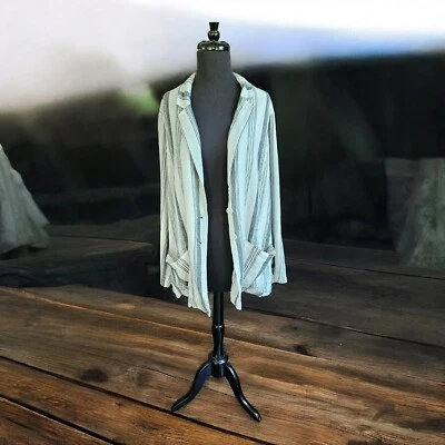 Blazer Torrid Mezcla de Lino Rayas Gris Crema 2 Botones Talla 1  Foto 1 de 4