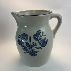 Pfaltzgraff Yorktowne Krug 416Y große blaue Blume Steinzeug Schloss USA - Bild 1 von 4