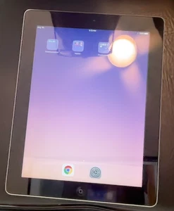 Apple iPad 4a Generazione 16GB Wi-Fi 9.7" Tablet - Nero + Argento - Foto 1 di 2
