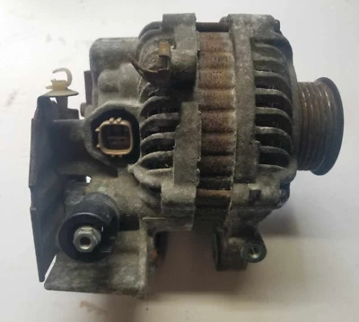 Alternador de gasolina Honda Civic 1.8 2006-2011 4 cilindros usado Foto 1 de 4