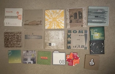 R.E.M. lot of 17 Fan Club Holiday Singles: 7”, CD, DVD, Like New Condition Rare Foto 1 de 2